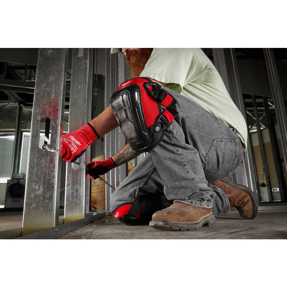 Milwaukee Knee Pad Performance 48736030 from Milwaukee Acme Tools