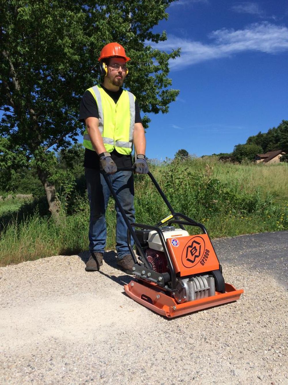 MBW GP2000 165lb Plate Compactor with Honda GX160 Engine, large image number 3