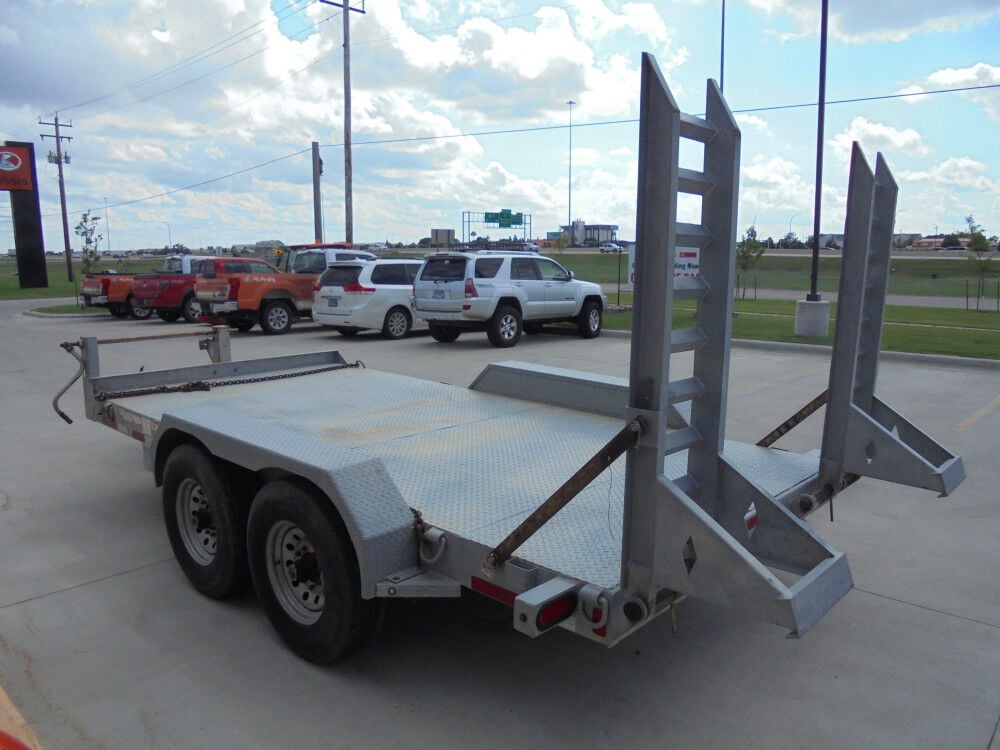 Diamond C 14 Ft Galvanized Equipment Trailer Used 2015, large image number 5