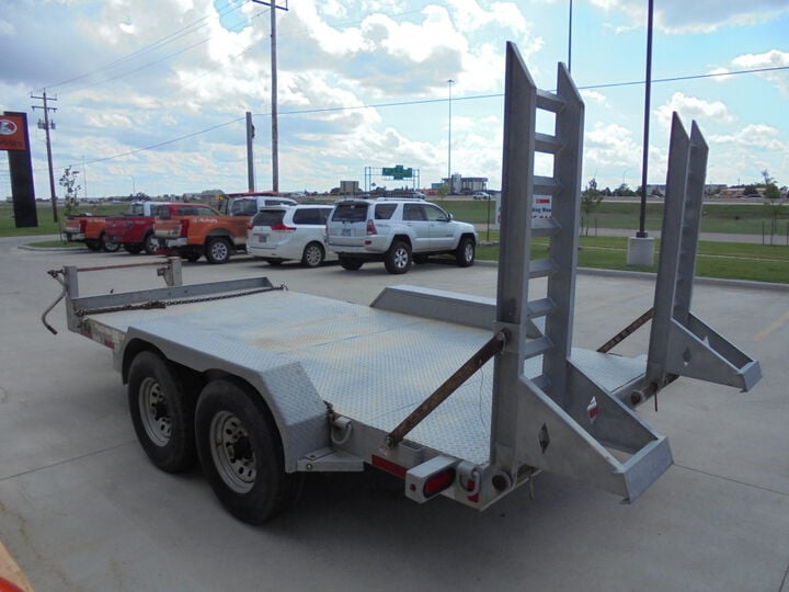 Diamond C 14 Ft Galvanized Equipment Trailer Used 2015, large image number 4