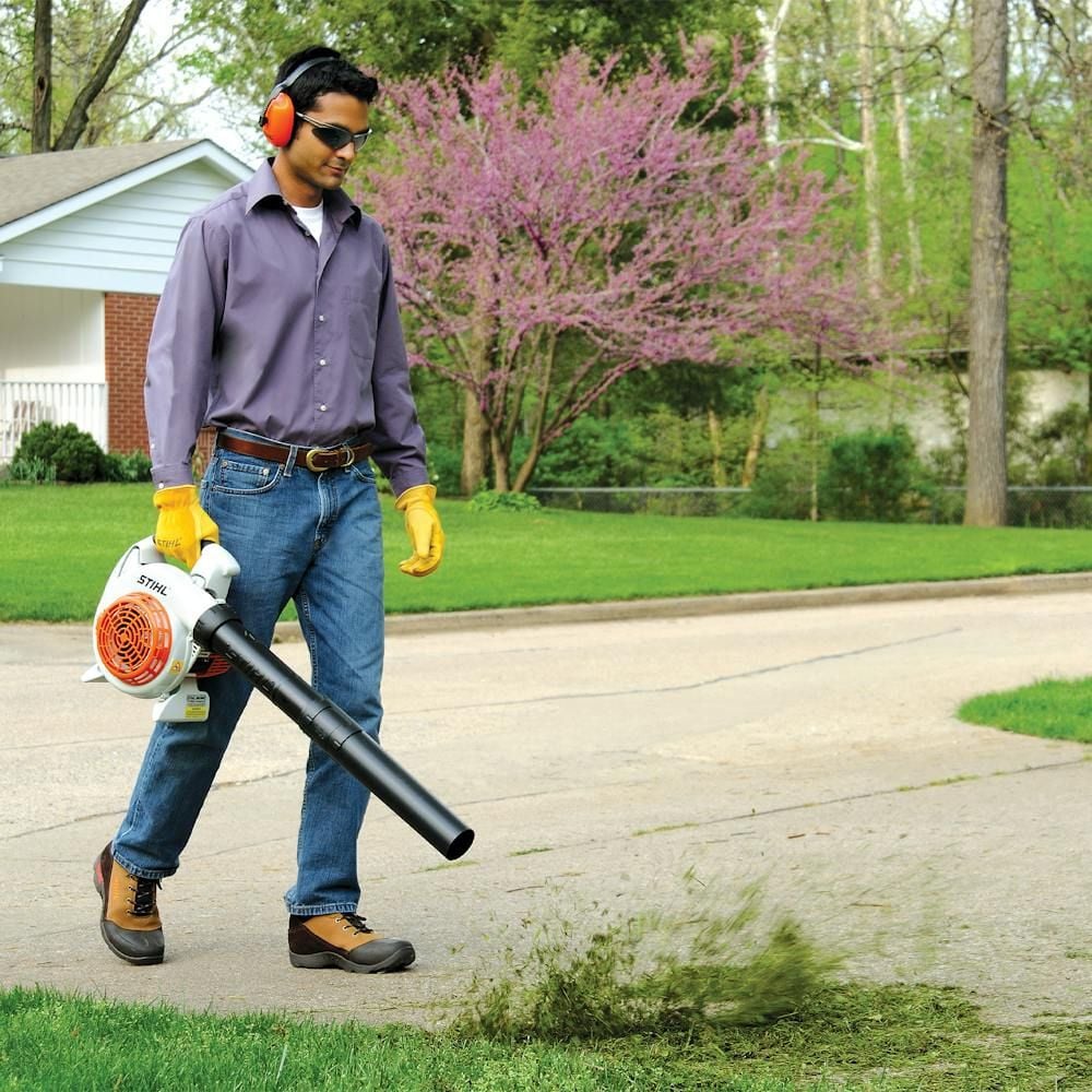 Stihl BG 86 C-E 365 CFM 27.2cc Gas Powered Handheld Blower, large image number 4