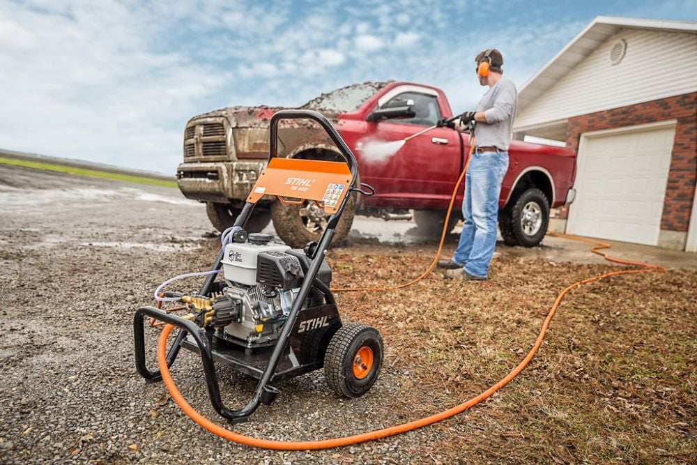 Stihl RB 400 DIRT BOSS 2700 PSI 2.7 GPM Gas Powered Cold Water Pressure Washer with 5 Spray Nozzles, large image number 6
