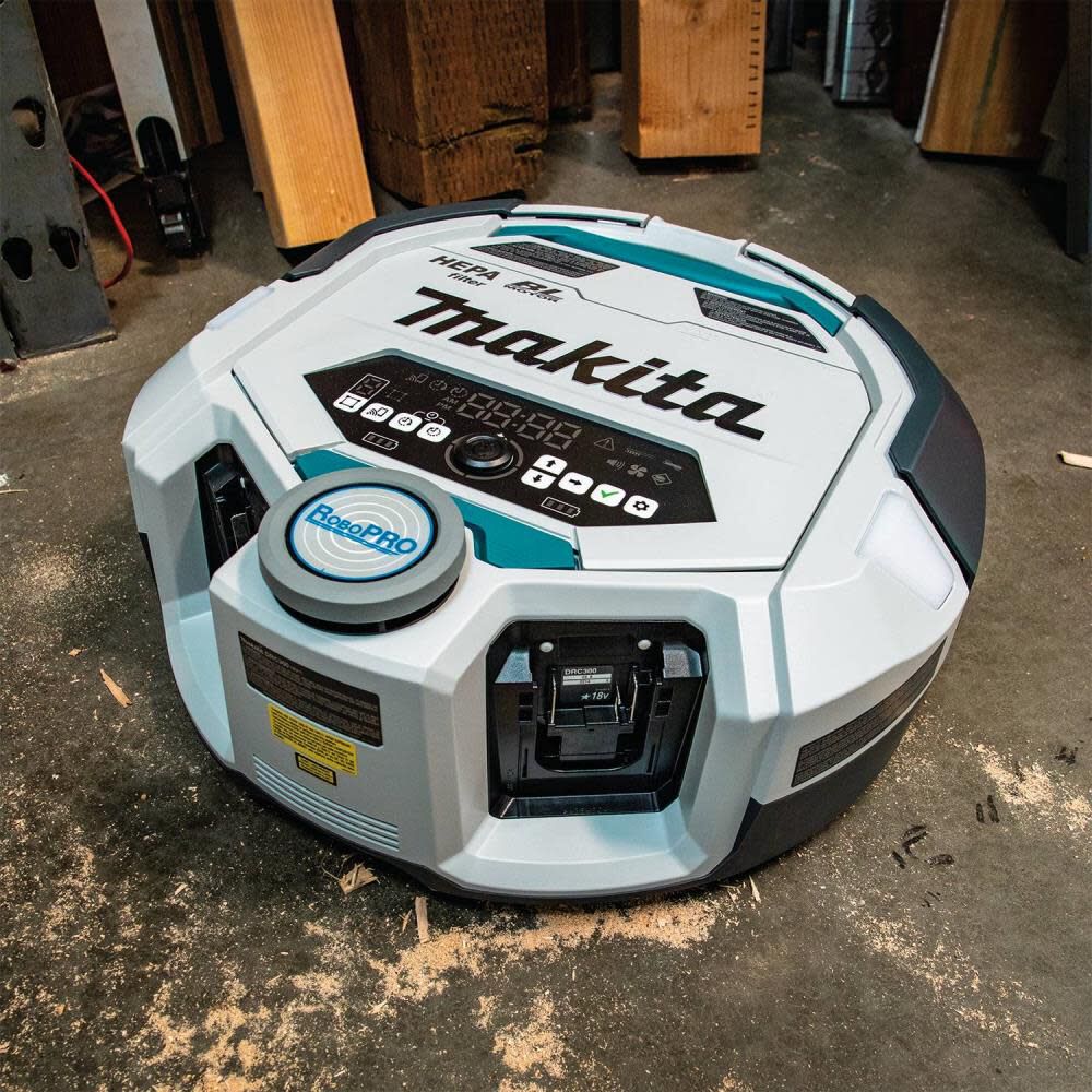 Makita store vacuum robot
