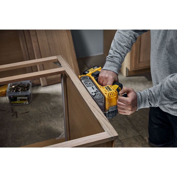 DEWALT XR 20V MAX 3 in x 21 in Belt Sander (Bare Tool), large image number 3