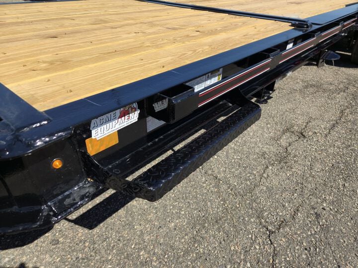 Diamond C HDT 22 Ft Tandem Axle Tilt-Bed Trailer 2027, large image number 10
