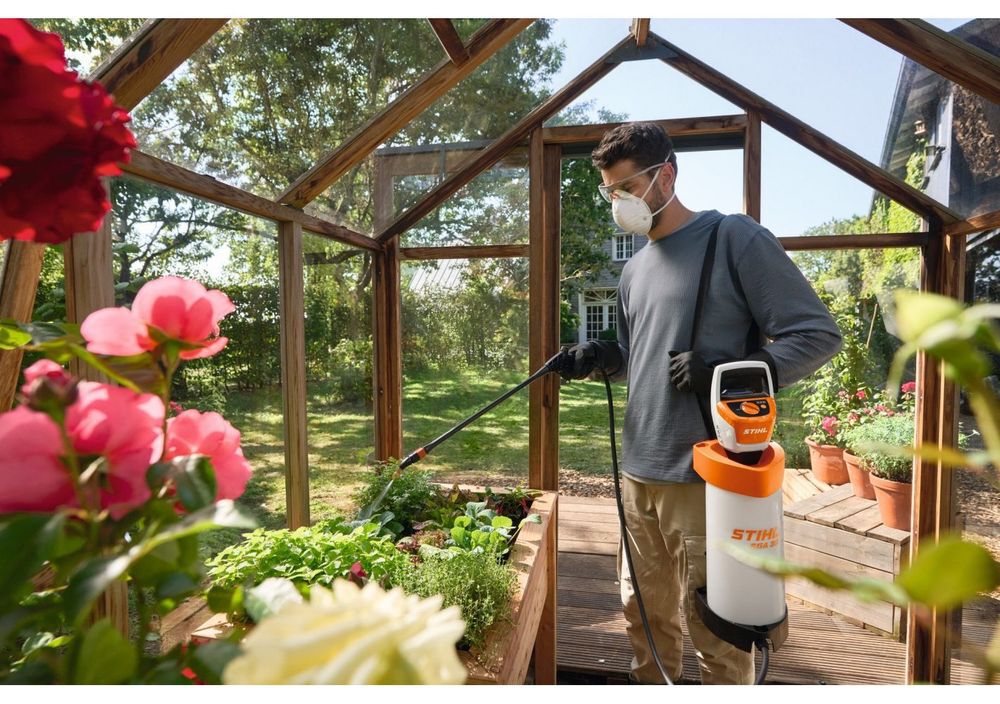 Stihl SGA 30.0 10.8V 2.6Ah Battery-Powered Cordless Sprayer Kit, large image number 10
