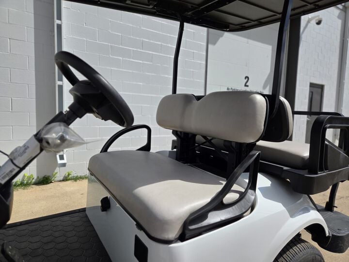 E-Z-GO Express S4 4-Seat Gas Golf Cart Bright White, large image number 10