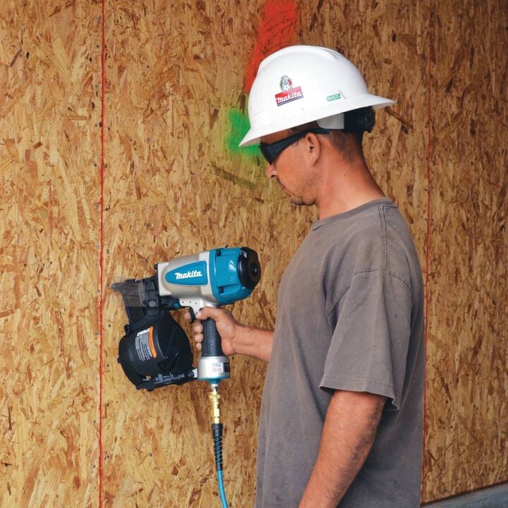 Makita 15 Pneumatic 3-1/2 in. Coil Framing Nailer, large image number 3