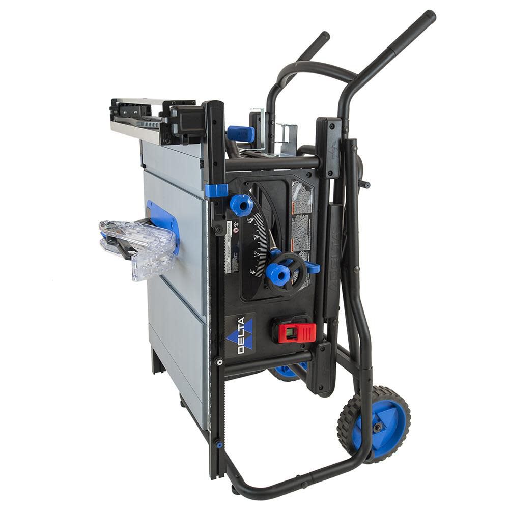 Portable contractor outlet table saw