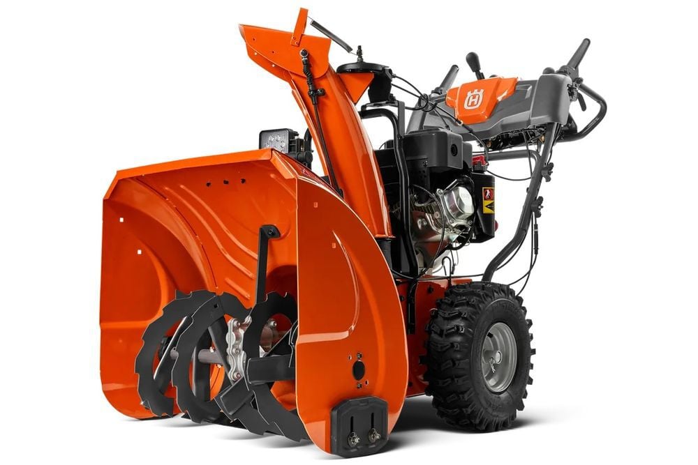 Husqvarna ST 224 Residential Snow Blower 24in 208cc, large image number 2