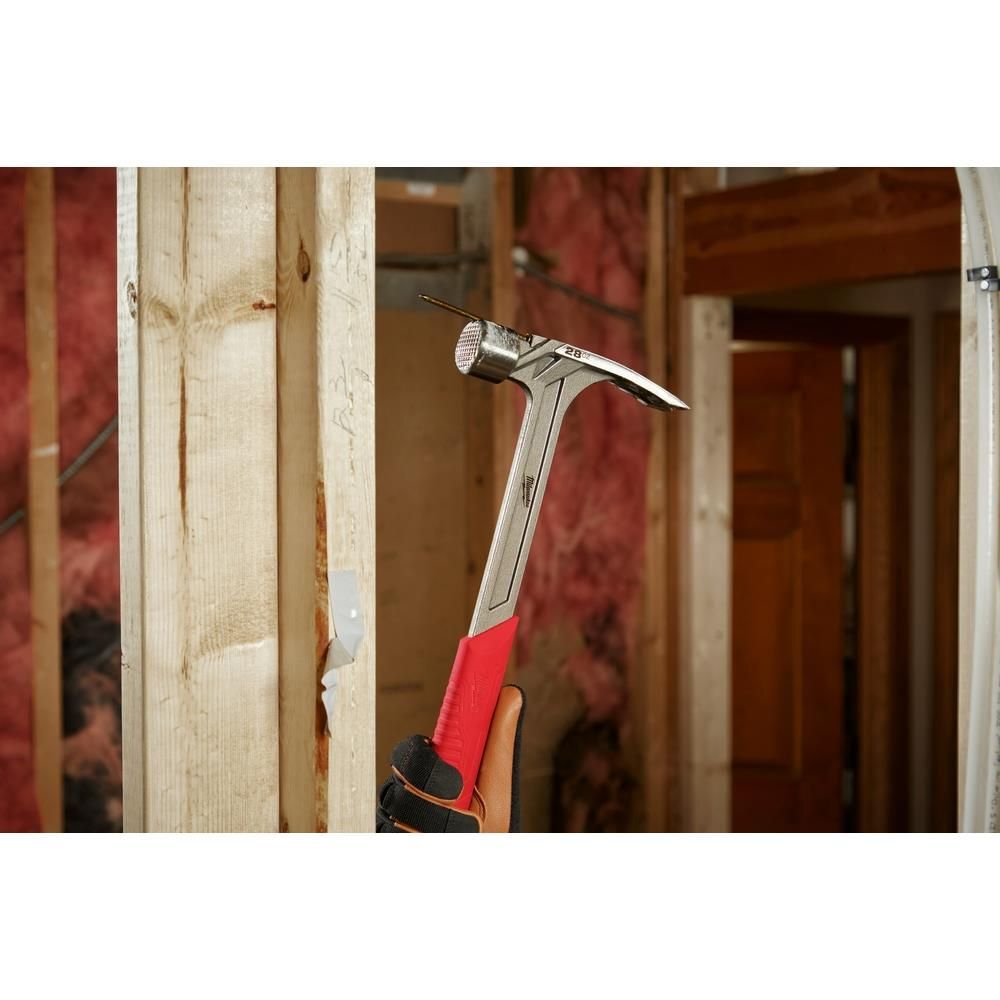 Milwaukee 28oz Milled Face Framing Hammer, large image number 8