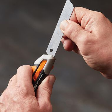 Large Snap Blade Utility Knife