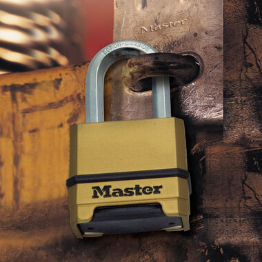 Master Lock Magnum Padlock 2in Key Alike Locking Combination, large image number 1