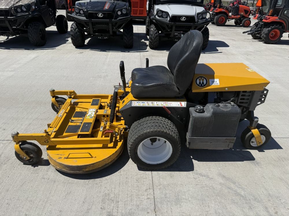 Walker B27i 48 Inch 26.5HP Zero-Turn Riding Mower Used 2021, large image number 8