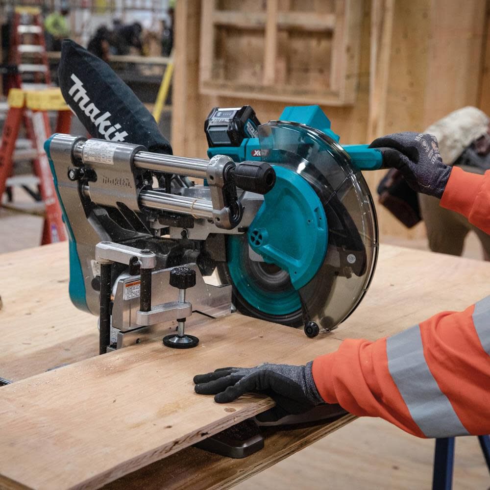 Makita 40V max XGT Dual Bevel Sliding 