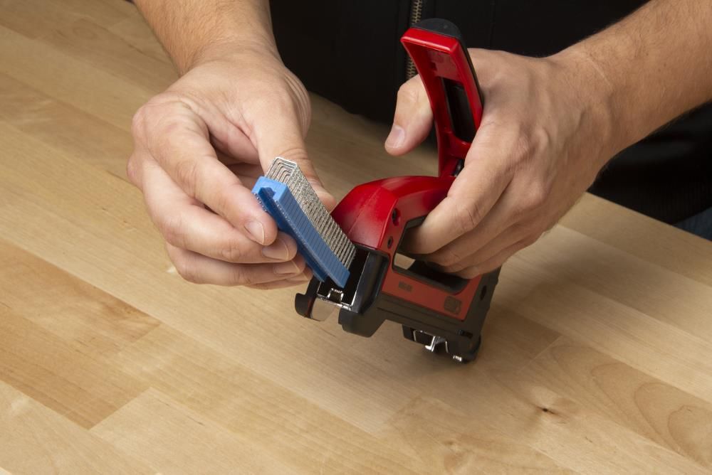 Gardner Bender Cable Boss Staple Gun, large image number 4