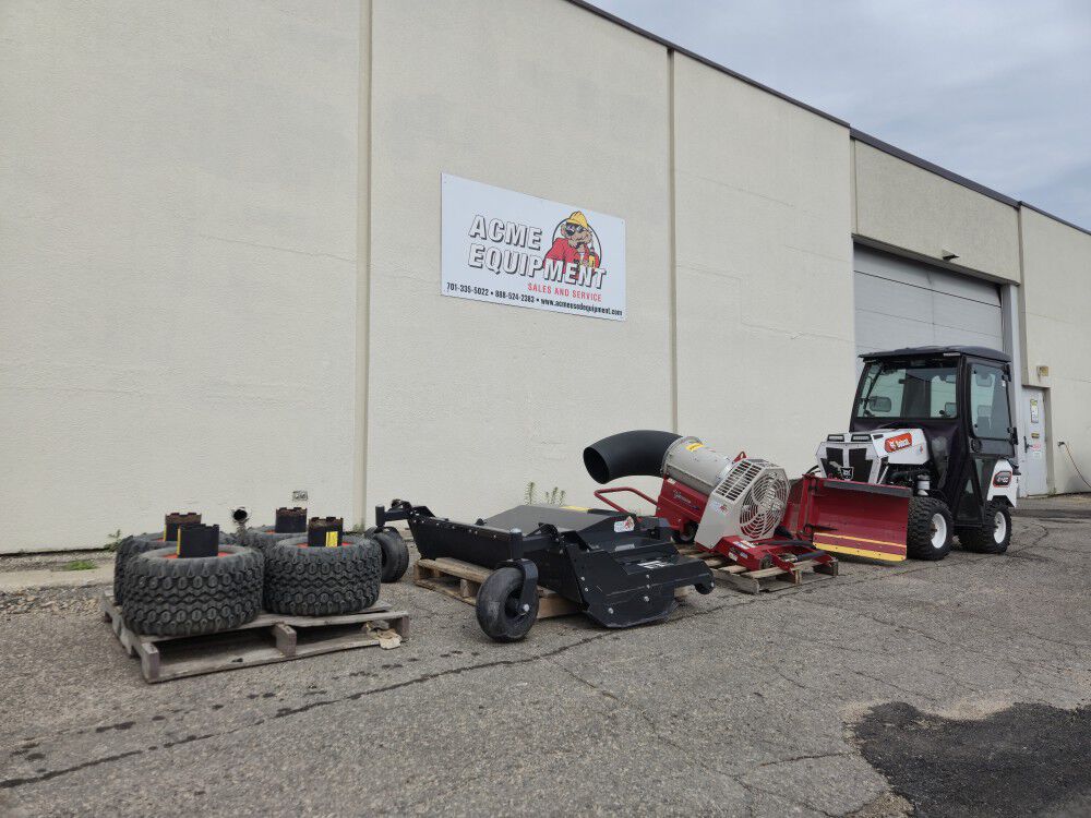 Bobcat AT450 Articulated Tractor Used 2023, large image number 17