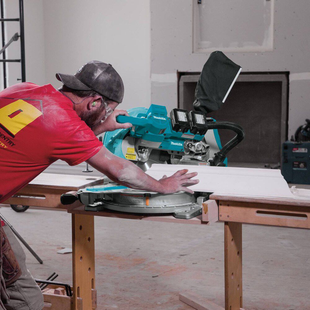 Makita 18V X2 (36V) LXT 10in Miter Saw with Laser Kit, large image number 13