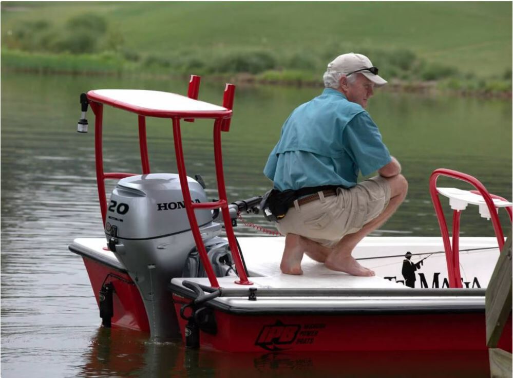 Honda reveals electric outboard boat motor with swappable battery