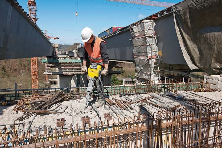 Bosch Brute Breaker Hammer, large image number 7