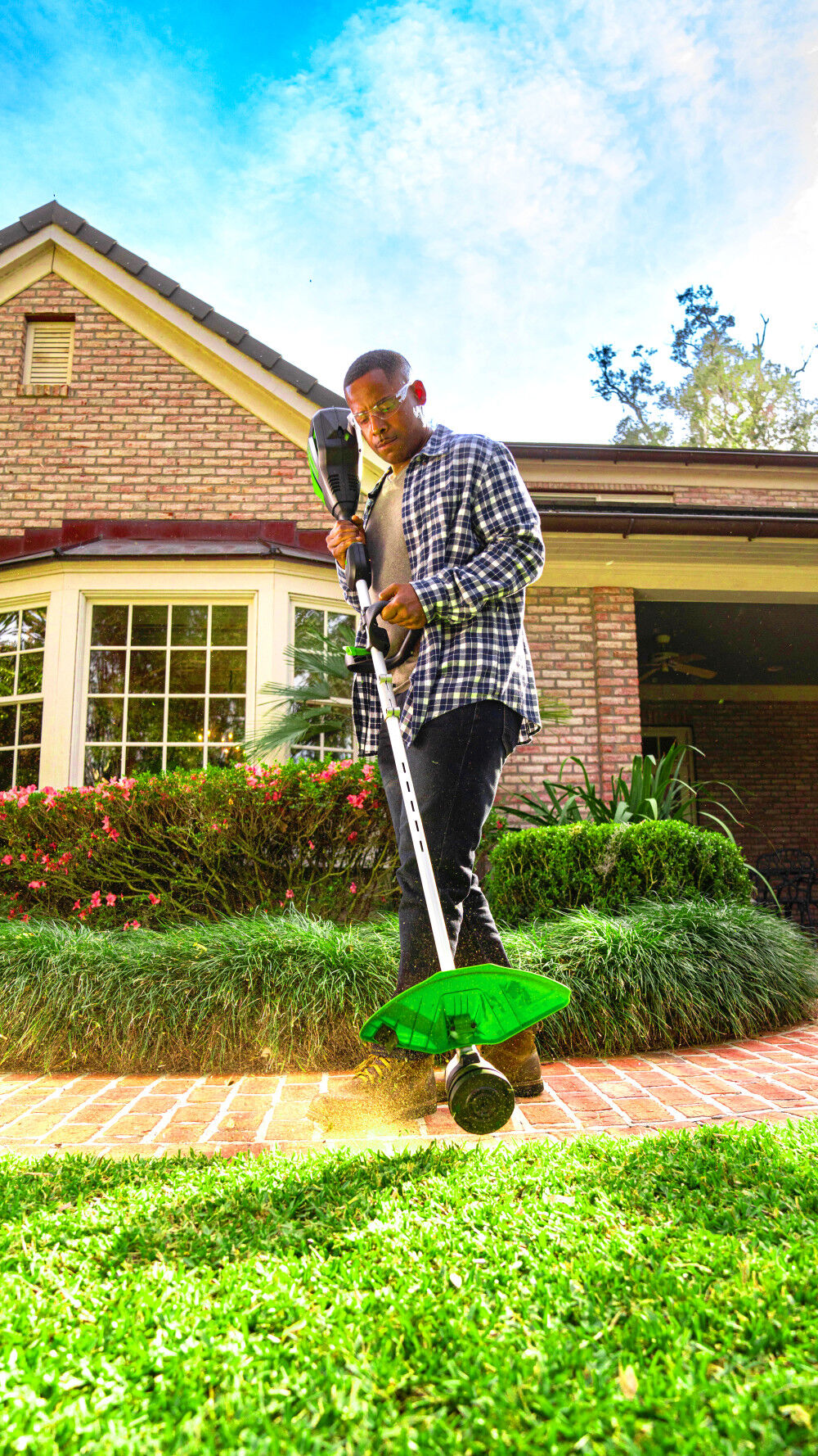 Greenworks 80V String Trimmer Axial Blower Combo Kit with 2.5Ah Rapid Charger 1324902 Acme Tools