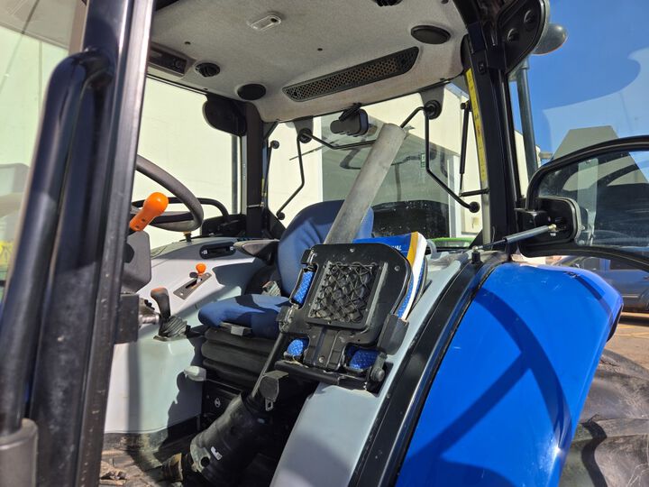 New Holland Workmaster 120 HP Diesel Utility Tractor Used 2023, large image number 8
