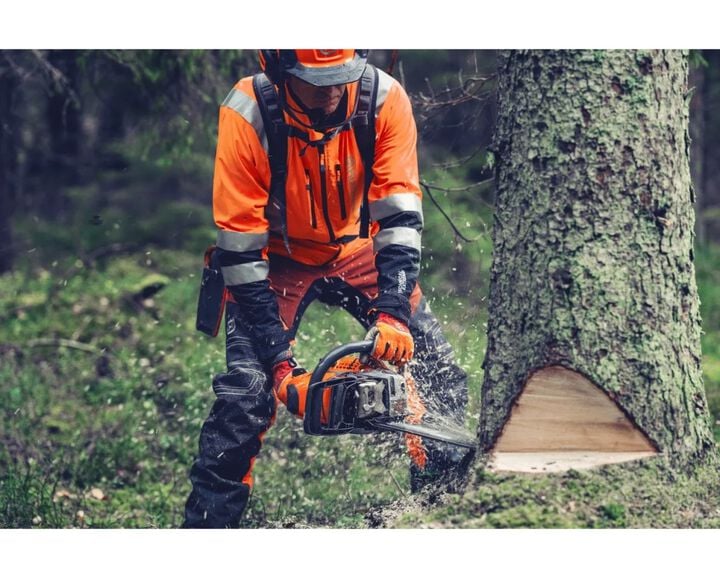 Husqvarna 564 XP Fuel Injected 24 Inch X-Tough RSN 3/8 Inch C85 Chainsaw, large image number 4