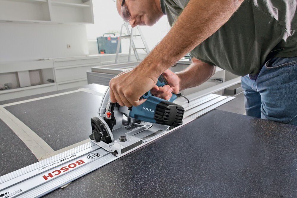 Bosch 6-1/2 Inch Track Saw with Plunge Action and L-Boxx Carrying Case, large image number 20