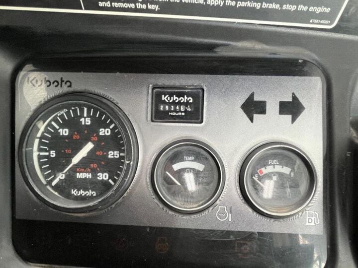 Kubota RTV900 898 cc 21.6HP Diesel-Powered Utility Vehicle - 2012 Used, large image number 10