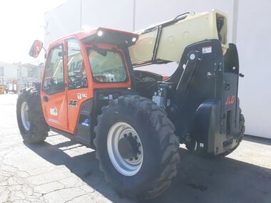 JLG 9000lb/43 Ft. Telehandler, large image number 5
