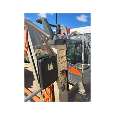 JLG T500J 50ft 500 Lbs 24VDC Electric Towable Boom Lift - 2013 Used, large image number 9