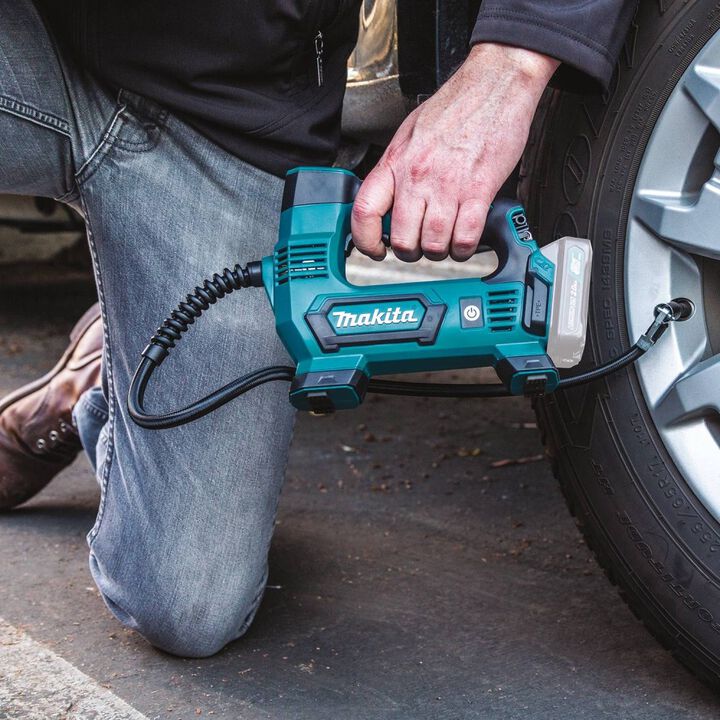 Makita 12V max CXT Lithium-Ion Cordless Inflator (Bare Tool), large image number 3