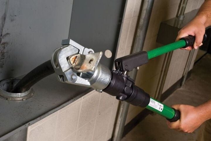 Greenlee Hand Hydraulic Dieless Crimping Tool, large image number 1