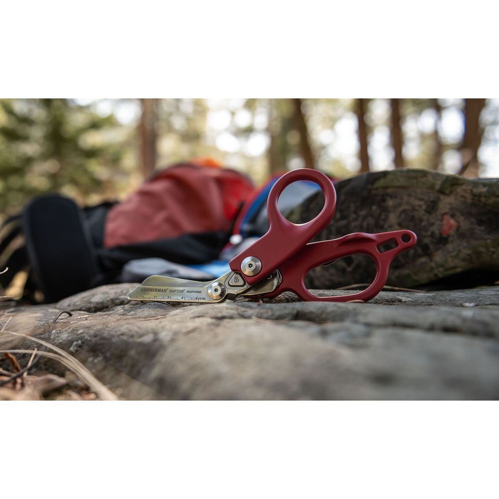 Leatherman Raptor Response 4-in-1 Crimson Multi-Tool with Contoured Grip Handle, large image number 6
