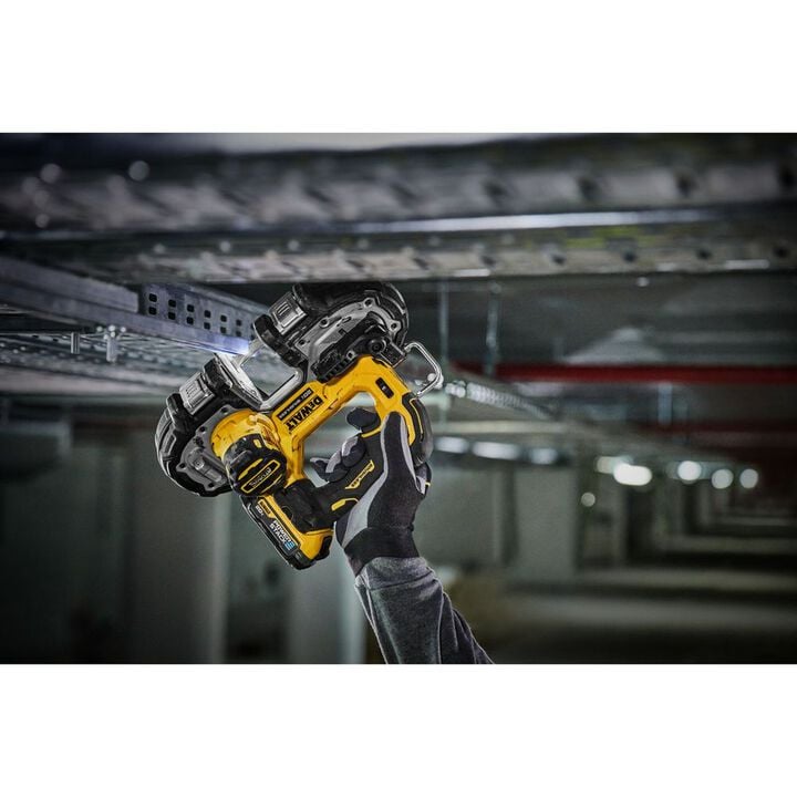 DEWALT ATOMIC 20V MAX Compact Bandsaw 1 3/4in with POWERSTACK Battery Kit, large image number 7