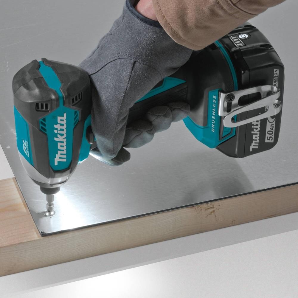 Makita 18V LXT Lithium-Ion Brushless Cordless Impact Driver Kit (5.0Ah), large image number 4