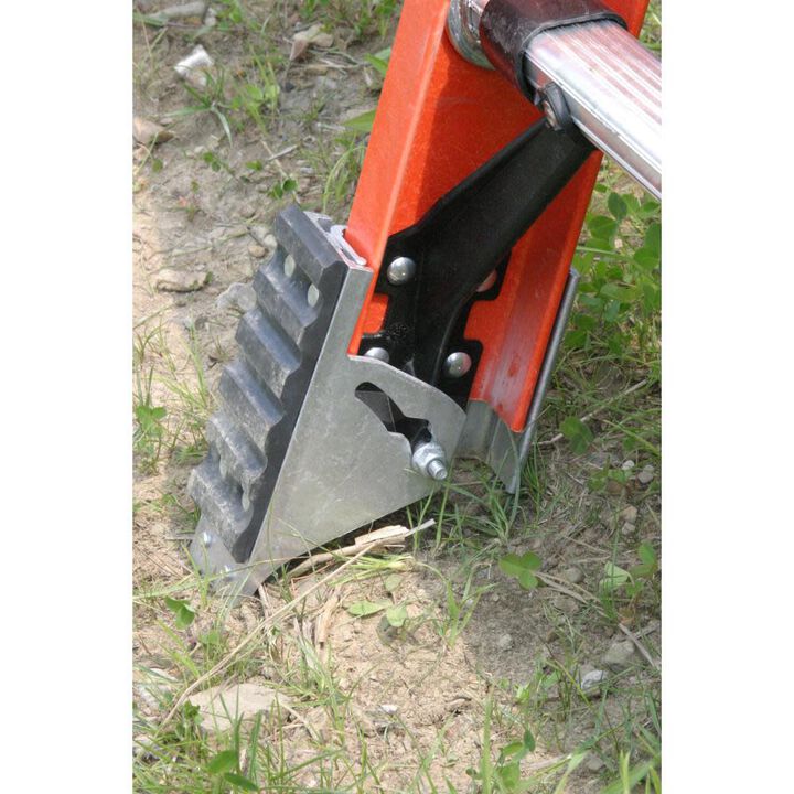 Werner Type IA Fiberglass Straight Ladder, large image number 3