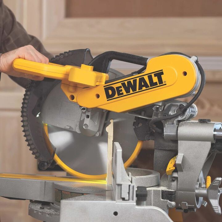 DEWALT 12 Inch Compound Miter Saw & Rolling Miter Saw Stand Bundle, large image number 12