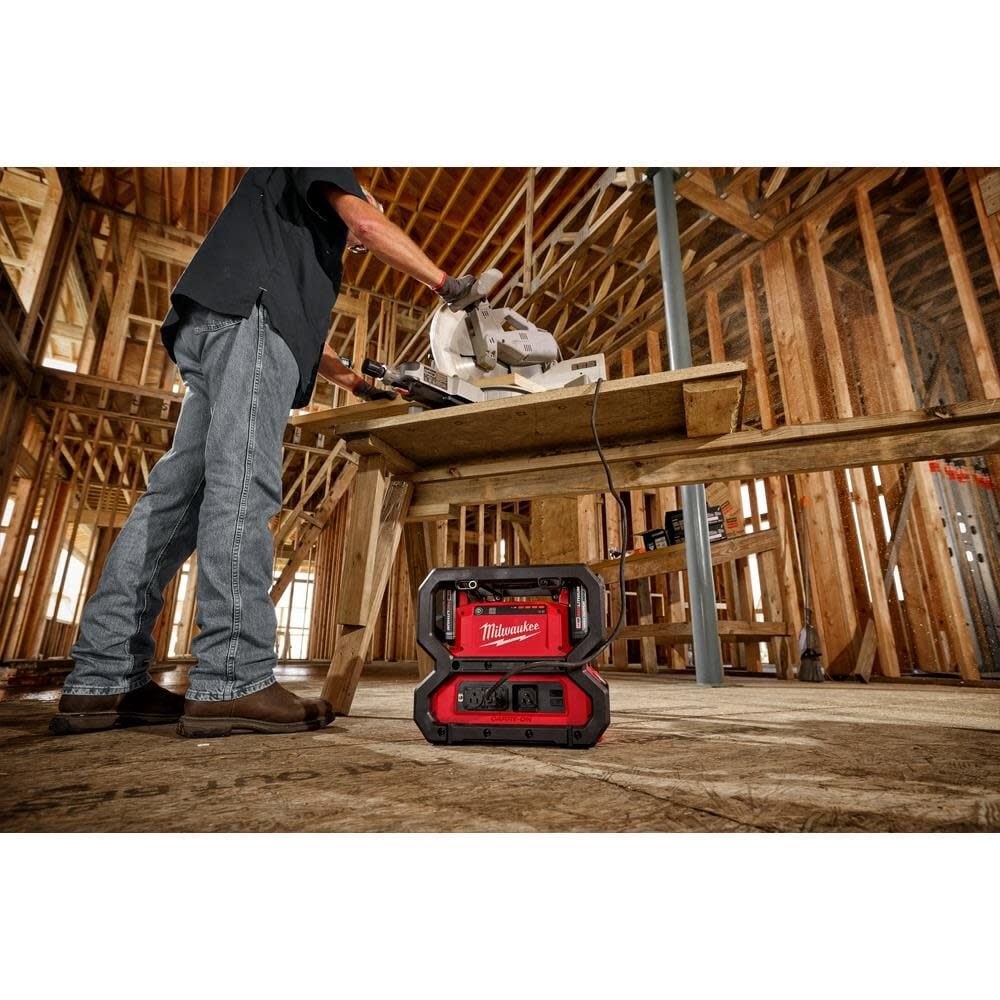 Milwaukee M18 CARRY ON 3600W/1800W Power Supply (Bare Tool) 2845 