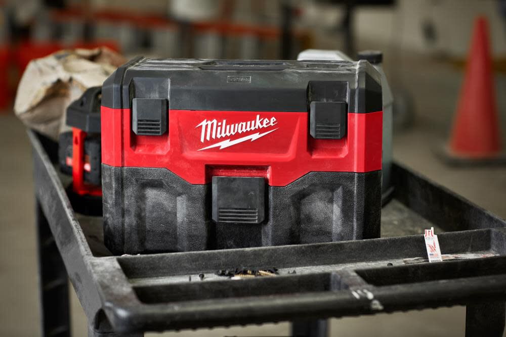 Milwaukee M18 Vacuum Wet Dry Bare Tool 0880 20 Acme Tools