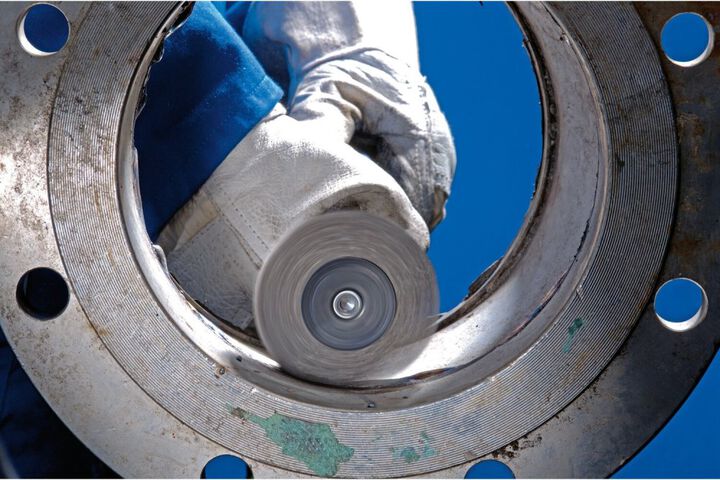 Pferd Crimped Wire Wheel Brush 1-1/2 Inch Diameter .006 Stainless Steel 1/4 Inch Shank, large image number 2