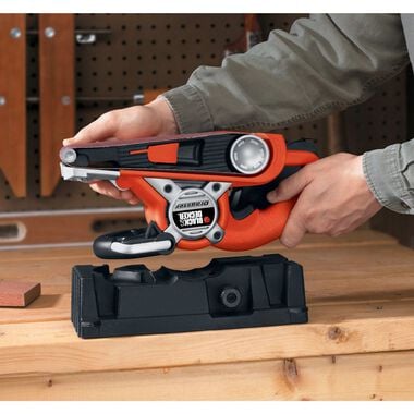 Black and Decker DS321 Belt Sander, 3 x 21, Orange