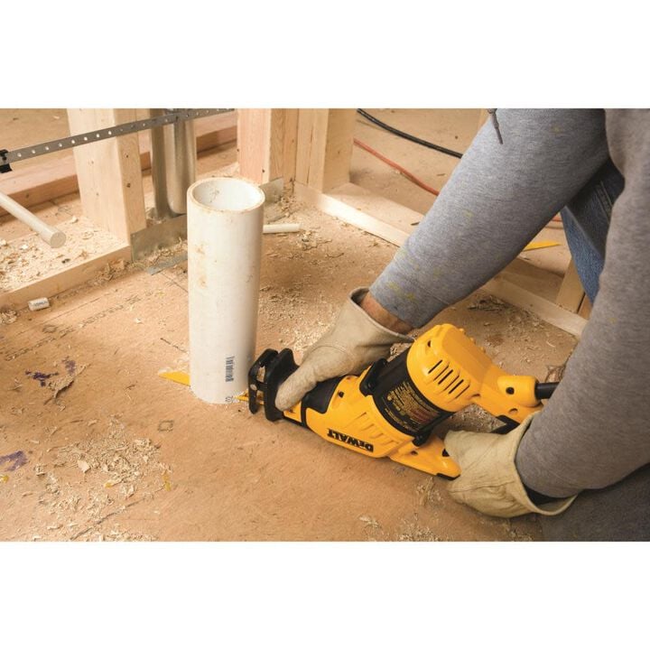 DEWALT DWE357 - 12 Amp Compact Reciprocating Saw (DWE357), large image number 2
