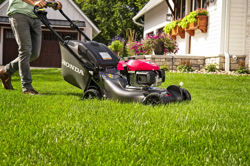 Honda 21 In. Steel Deck 3 in 1 Walk Behind Self Propelled Lawn Mower with GCV170 Engine Auto Choke Roto Stop Blade and Smart Drive HRN216VYA Acme Tools