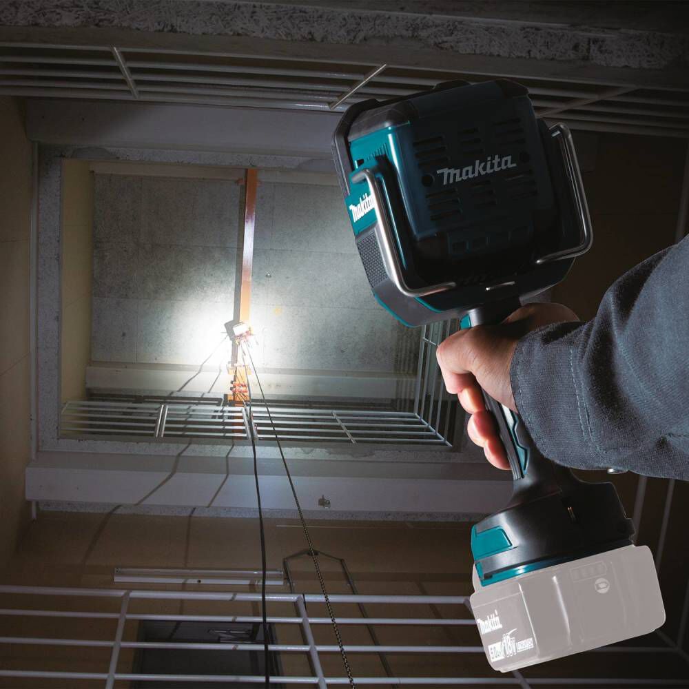 Makita 18V LXT LED Flashlight / Spotlight (Bare Tool), large image number 2