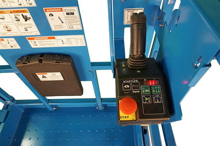 Genie 26' Scissor Lift 46in Width Electric with E-Drive, large image number 6