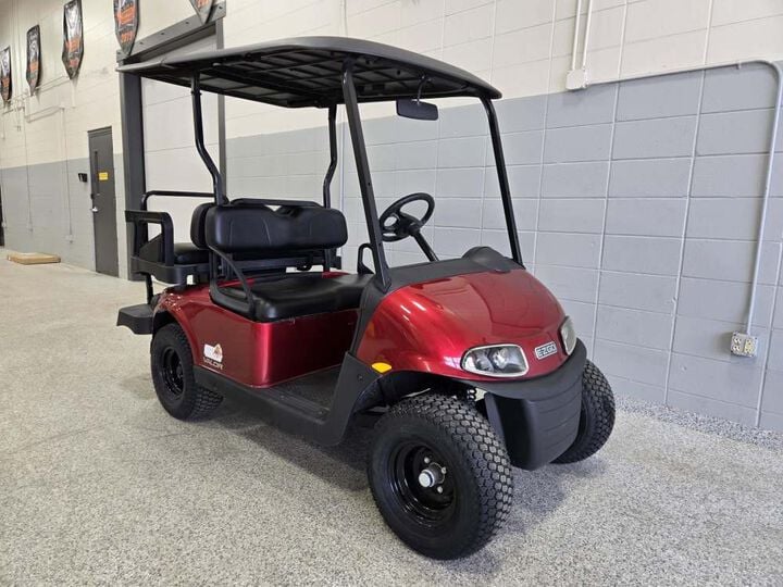 E-Z-GO Valor 4-Seat Electric Golf Cart Inferno Red, large image number 3