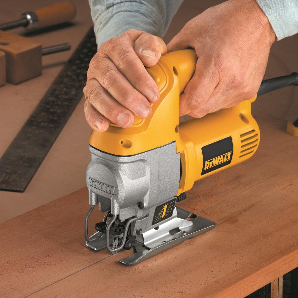 DEWALT HEAVY-DUTY COMPACT JIG SAW KIT (DW317K), large image number 7