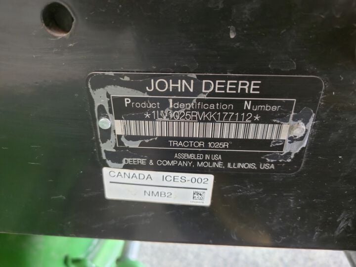 John Deere 1025R Sub-Compact Utility Tractor Used 2019, large image number 12