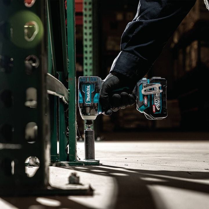Makita 40V Max XGT Brushless Cordless 2-Piece 2.5Ah/4.0Ah Combo Kit, large image number 10